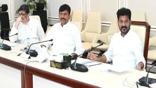 తెలంగాణ కేబినెట్ కీలక నిర్ణయాలివే