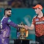 సన్రైజర్స్ హైదరాబాద్, కోల్కతా నైట్రైడర్స్ మధ్య ఐపీఎల్ 2024 సీజన్ ఫైనల్ సమరం షురూ అయింది. చెన్నైలోని చెపాక్ స్టేడియం వేదికగా నేడు (మే 26) ఈ టైటిల్ పోరు జరుగుతోంది. <p>సన్రైజర్స్ హైదరాబాద్, కోల్కతా నైట్రైడర్స్ మధ్య ఐపీఎల్ 2024 సీజన్ ఫైనల్ సమరం షురూ అయింది. చెన్నైలోని చెపాక్ స్టేడియం వేదికగా నేడు (మే 26) ఈ టైటిల్ పోరు జరుగుతోంది. </p>