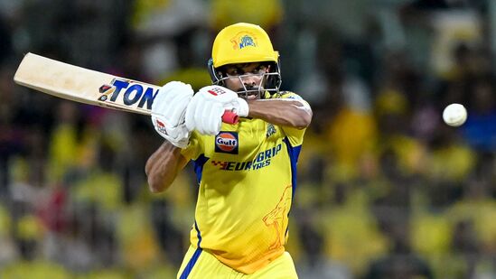 IPL 2024 Orange Cap: చెన్నై సూపర్ కింగ్స్ కెప్టెన్ రుతురాజ్ గైక్వాడ్ రెండో స్థానంలో ఉన్నాడు. అతడు 14 మ్యాచ్ లలో 1 సెంచరీ, 4 హాఫ్ సెంచరీలతో 583 రన్స్ చేశాడు.