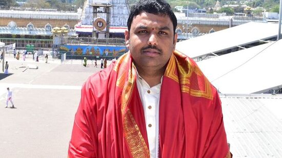 పంచాంగకర్త చిలకమర్తి ప్రభాకర చక్రవర్తి శర్మ