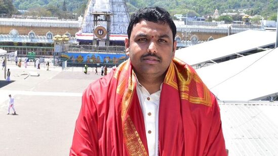 పంచాంగకర్త చిలకమర్తి ప్రభాకర చక్రవర్తి శర్మ