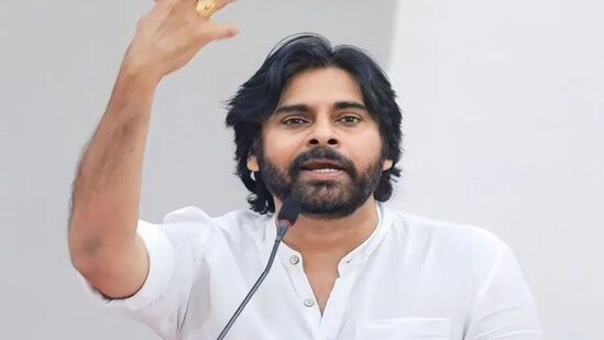 పిఠాపురంలో భారీ మెజార్టీ దిశగా పవన్ కల్యాణ్