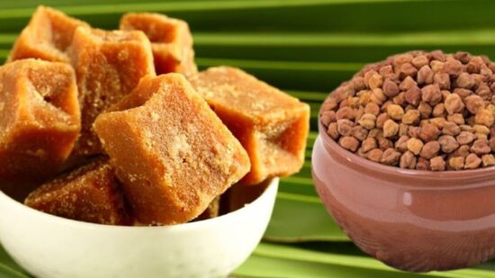 బెల్లం దానం: మిథున సంక్రాంతి రోజున సూర్యభగవానుడికి బెల్లం కలిపిన నీటిని సమర్పించాలని జ్యోతిష్కులు సూచిస్తున్నారు. బెల్లం కూడా దానం చేయవచ్చు. బెల్లం కలిపిన స్వీట్లను కూడా దానం చేయవచ్చు.