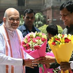 కేంద్ర హోం మంత్రిగా, సహకార శాఖ మంత్రిగా అమిత్ షా మంగళవారం బాధ్యతలు స్వీకరించారు.&nbsp;