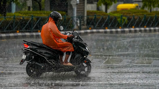 దేశవ్యాప్తంగా భారీ వర్షాలు.,