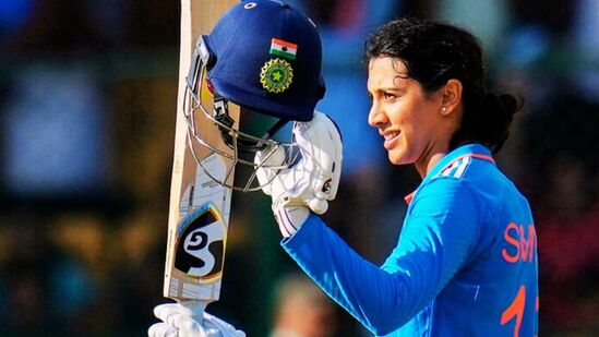 Smriti Mandhana Record: ఈ మ్యాచ్ తో స్మృతి మంధానా అంతర్జాతీయ క్రికెట్ లో 7 వేల పరుగుల మైలురాయిని కూడా అందుకుంది. 59 పరుగుల స్కోరు దగ్గర స్మృతి ఈ ఘనతను దక్కించుకుంది.