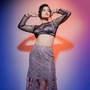 <p>ప్రస్తుతం జబర్దస్త్ యాంకర్‌గా చేస్తున్న సిరి హన్మంతు తాజాగా బ్లాక్ కలర్ ట్రాన్సపరెంట్ బ్లౌజ్‌లో హాట్ షోతో పిచ్చెక్కించింది. మత్తెక్కేలా చూస్తూ డిఫరెంట్ పోజులతో హొయలు పోయింది. దీంతో ఆ ఫొటోలు వైరల్ అవుతున్నాయి.&nbsp;<br>&nbsp;</p>