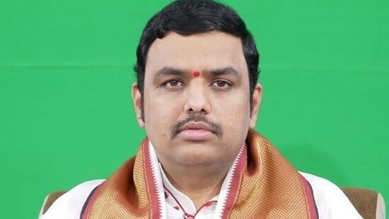 చిలకమర్తి ప్రభాకర చక్రవర్తి శర్మ