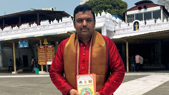 పంచాంగకర్త చిలకమర్తి ప్రభాకర చక్రవర్తి శర్మ 