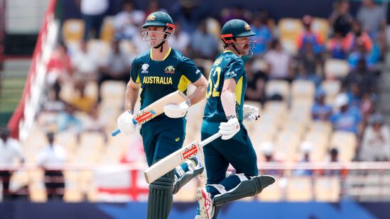 India vs Australia: అయితే రెండో వికెట్ కు ట్రావిస్ హెడ్, మార్ష్ జోడీ వేగంగా 81 పరుగులు జోడించడంతో కాస్త ఆందోళన కలిగింది. ముఖ్యంగా హెడ్ చెలరేగడం గతేడాది వరల్డ్ కప్ ఫైనల్లో అతడు చేసిన సెంచరీని గుర్తు చేసింది.