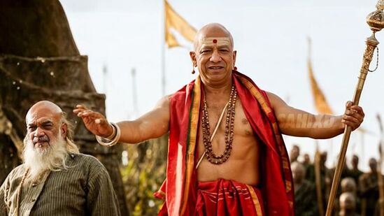 అమిత్ షా యుద్ధ వీరుడిగా, ఉత్తరప్రదేశ్ ముఖ్యమంత్రి యోగి ఆదిత్యనాథ్ పురోహితుడిగా మార్చారు. అమిత్ షా యుద్ధ వీరుడిగా, ఉత్తరప్రదేశ్ ముఖ్యమంత్రి యోగి ఆదిత్యనాథ్ పురోహితుడిగా మార్చారు. 