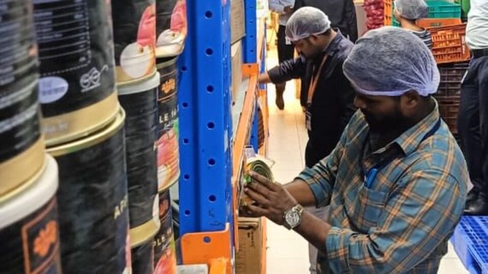 Lulu Mall Inspection: కూకట్‌పల్లి లులూ మాల్‌లో ఫుడ్‌ సేఫ్టీ అధికారుల సోదాలు, నిబంధనల ఉల్లంఘనపై నోటీసులు