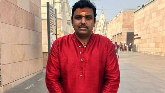 పంచాంగకర్త, ఆధ్యాత్మిక వేత్త చిలకమర్తి ప్రభాకర చక్రవర్తి శర్మ 