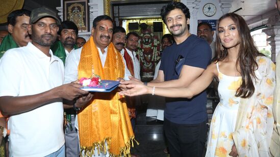 తెలుగు క్రైమ్ థ్రిల్లర్ మూవీ కోడి బుర్ర లాంచ్ 