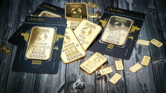 ఇక విశాఖపట్నంలోనూ ఇవే రేట్లు కొనసాగుతున్నాయి. 10గ్రాముల 22 క్యారెట్ల గోల్డ్​ ధర రూ. 66,240గాను, 24 క్యారెట్ల పసిడి ధర రూ. 72,270గాను ఉంది. 100 గ్రాముల సిల్వర్​ రేటు రూ. 9,480 ఉంది.