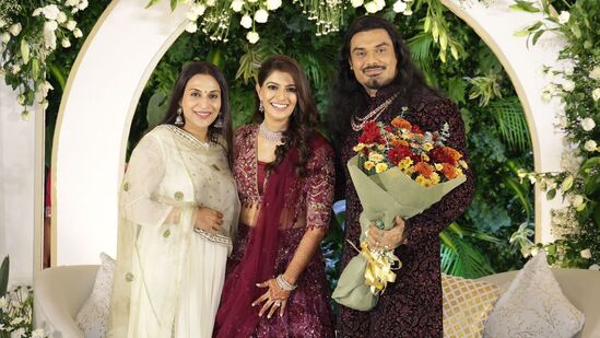 Varalakshmi Sarath Kumar Wedding: సూపర్ స్టార్ రజనీకాంత్ కూతురు ఐశ్వర్య కూడా ఈ రిసెప్షన్ వేడుకకు హాజరైంది