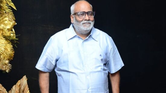 తెలుగులో ఒక్కో సినిమాకు మ్యూజిక్ డైరెక్ట‌ర్‌గా కీర‌వాణి రెండు నుంచి మూడు కోట్ల వ‌ర‌కు రెమ్యున‌రేష‌న్ స్వీక‌రిస్తోన్న‌ట్లు స‌మాచారం. &nbsp;ఏఆర్ రెహ‌మాన్‌, దేవిశ్రీప్ర‌సాద్ త‌ర్వాత సౌత్ ఇండ‌స్ట్రీలో అత్య‌ధిక రెమ్యున‌రేష‌న్ అందుకుంటోన్న మ్యూజిక్ డైరెక్ట‌ర్‌గా కీర‌వాణి నిలిచారు.&nbsp;