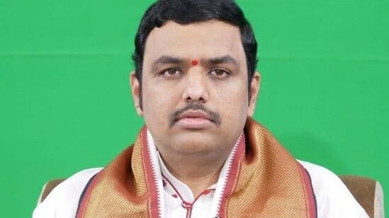 చిలకమర్తి ప్రభాకర చక్రవర్తి శర్మ