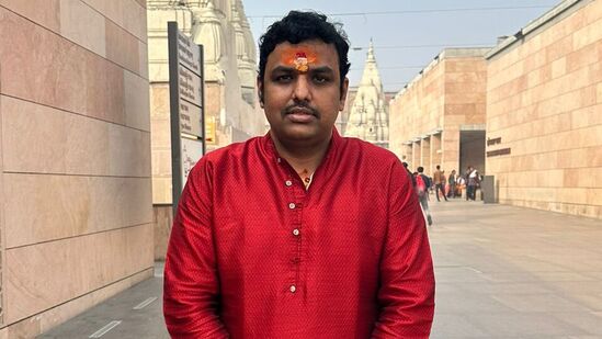 పంచాంగకర్త, ఆధ్యాత్మిక వేత్త చిలకమర్తి ప్రభాకర చక్రవర్తి శర్మ 