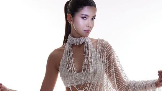 Shanaya Kapoor: ఈ ముత్యాల చీర ఫొటోలను షనాయా తన ఇన్‌స్టాగ్రామ్ లో షేర్ చేసింది