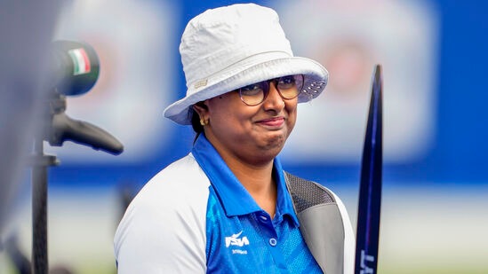 Olympics Archery: ఇండియా నాలుగో స్థానంలో నిలవడం వల్లే సెమీస్ లో కొరియా ఎదురయ్యే ప్రమాదం ఏర్పడింది. ఒకవేళ మూడో స్థానం వచ్చి ఉంటే ఫైనల్ వరకూ ఆ టీమ్ ఎదురయ్యేది కాదు. అలా అయితే కనీసం ఏదో ఒక మెడల్ ఖాయమయ్యేది. ఇప్పుడు సెమీస్ లో ఆ జట్టును ఓడించడం ఇండియాకు సవాలే.