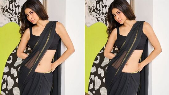 వీకెండ్ ట్రీట్‍గా ఈ ఫొటోలను ఇన్‍స్టాగ్రామ్‍లో పోస్ట్ చేశారు మౌనీ రాయ్. కెమెరాలకు రకరకాల పోజులు ఇచ్చారు.&nbsp;