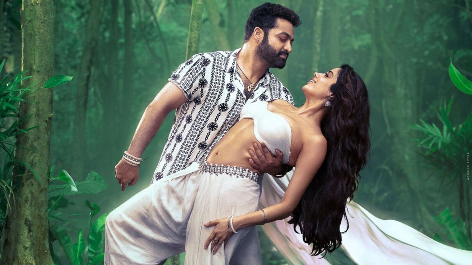 Devara Second Single: దేవర సెకండ్ సింగిల్ వచ్చేది ఆ రోజే.. తారక్, జాన్వీ రొమాంటిక్ పోస్టర్‌తో అనౌన్స్‌మెంట్