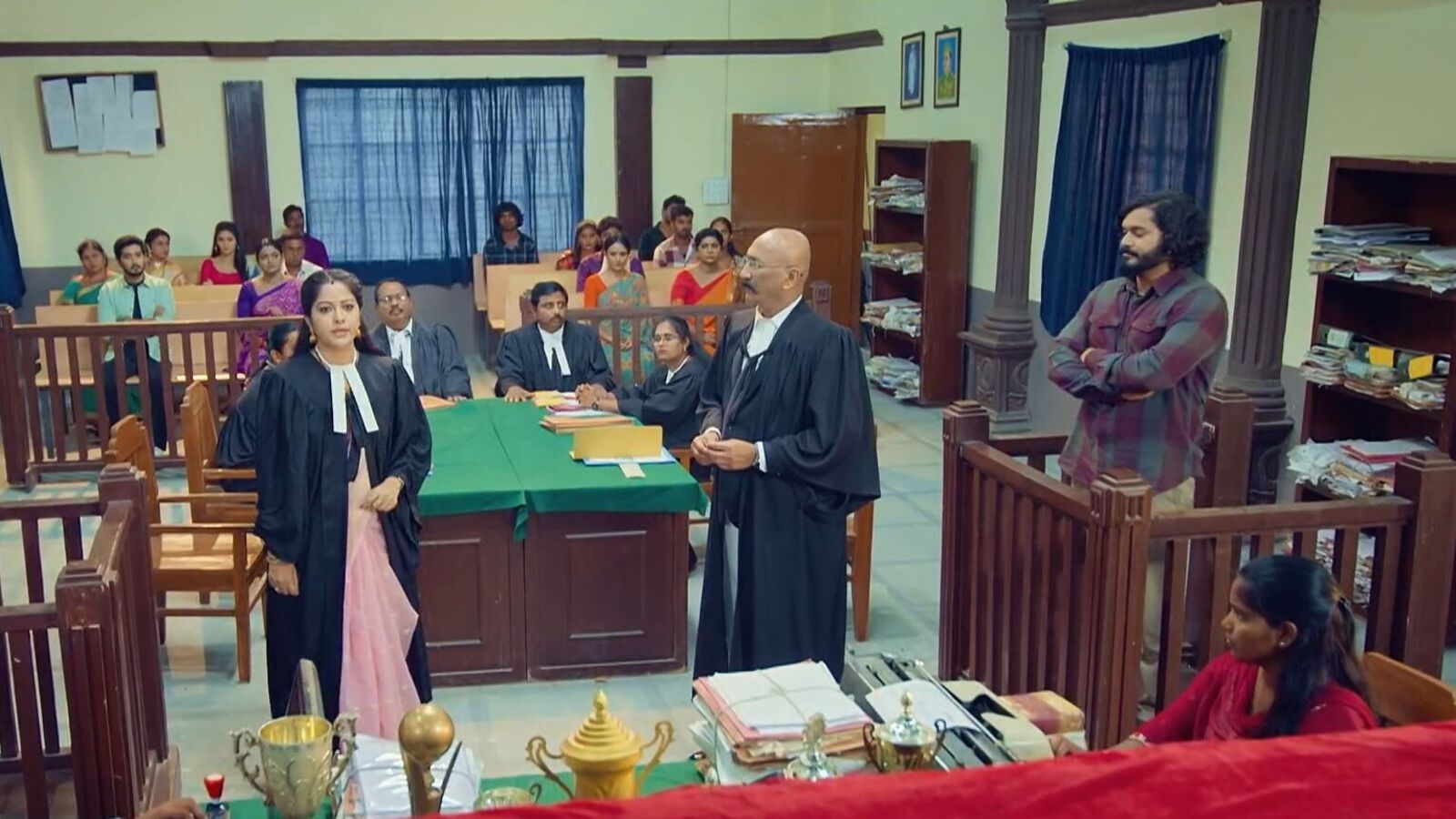 Karthika deepam august 5th: దీపకు కోర్టులో చుక్కలు చూపించిన వీవీ.. కార్తీక్ తో సంబంధం పెట్టుకుందన్న నరసింహ