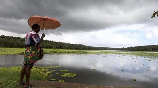 చిత్రంగా నైరుతి రుతుపవనాల ప్రభావం!