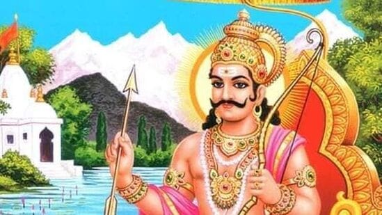 జ్యోతిషశాస్త్రంలో శని భగవానునికి ప్రత్యేక స్థానం ఉంది. &nbsp;శనీశ్వరుడు అశుభ స్థానంలో ఉంటే ఉన్నప్పుడు అనేక సమస్యలు ఎదుర్కోవాల్సి వస్తుంది. అదే శుభస్థానంలో ఉంటే ఎన్నో శుభాలు కలుగుతాయి.&nbsp;