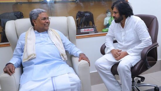 <p>కుంకీ ఏనుగుల కోసం సిద్ధరామయ్యతో చర్చిస్తున్న పవన్ కళ్యాణ్</p>
