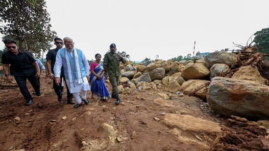 దీనిని జాతీయ విపత్తుగా ప్రకటించాలని కేరళ రాష్ట్ర ప్రభుత్వం కేంద్ర ప్రభుత్వాన్ని కోరింది.