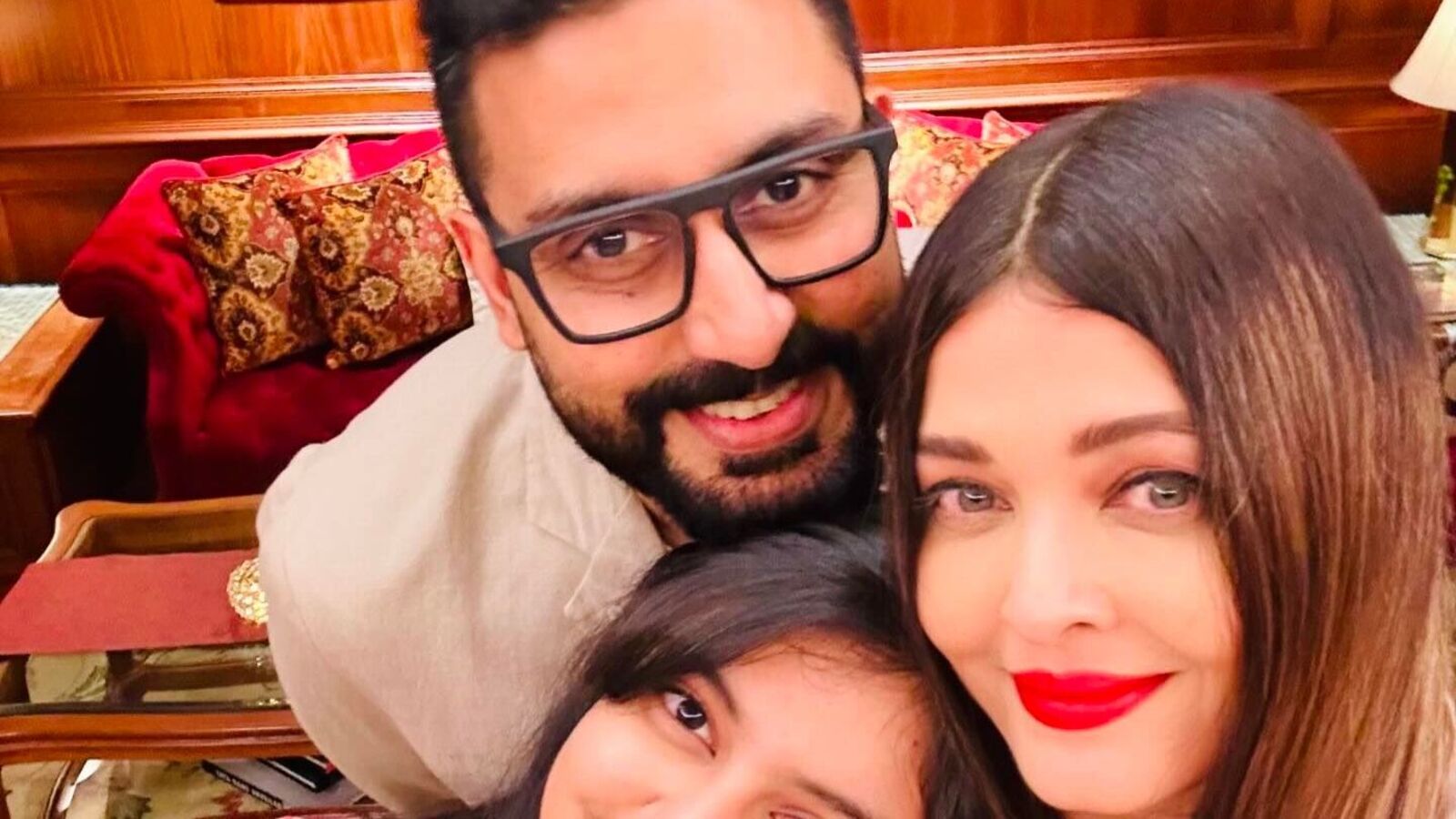 Aishwarya Rai Divorce: ఐశ్వర్య రాయ్‌తో విడాకులు.. అభిషేక్ బచ్చన్ రియాక్షన్ ఇదీ.. ఇప్పటికీ తాను..