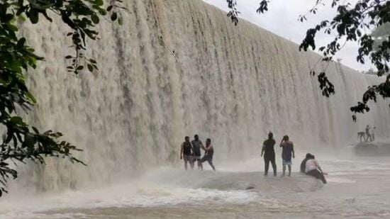 సిర్నాపల్లి వాటర్‌ఫాల్స్