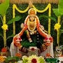 వరలక్ష్మీ వ్రతానికి ఏ రంగు చీరలు కట్టుకోవాలి?