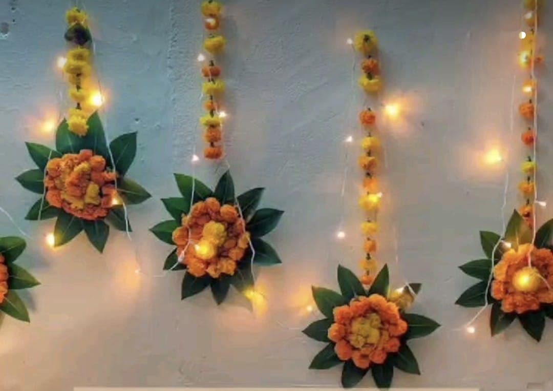 సింపుల్ హ్యాంగింగ్స్ 