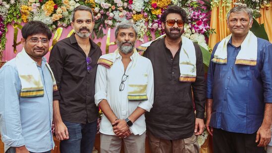 నవీన్ యెర్నేని, వై రవిశంకర్ నిర్మాతలుగా వ్యవహరిస్తున్న ఈ సినిమాలో ప్రభాస్, ఇమాన్వితోపాటు బాలీవుడ్ పాపులర్ యాక్టర్ మిథున్ చక్రవర్తి (గోపాల గోపాల ఫేమ్), సీనియర్ హీరోయిన్ జయప్రద ఇతర కీలక పాత్రలు పోషించనున్నారు.&nbsp;
