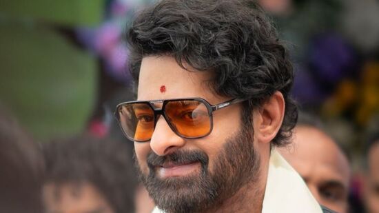 ప్రభాస్- హను రాఘవపూడి కాంబినేషన్‌లో తెరకెక్కనున్న సరికొత్త లవ్ స్టోరీ మూవీ ఇవాళ (ఆగస్ట్ 17) గ్రాండ్‌గా లాంచ్ అయింది. ఈ సినిమాను ప్రముఖ పాన్-ఇండియా నిర్మాణ సంస్థ మైత్రీ మూవీ మేకర్స్ నిర్మిస్తోంది.
