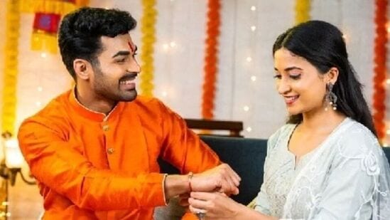 రాఖీ కట్టేటప్పుడు ఈ తప్పులు చేయకండి 