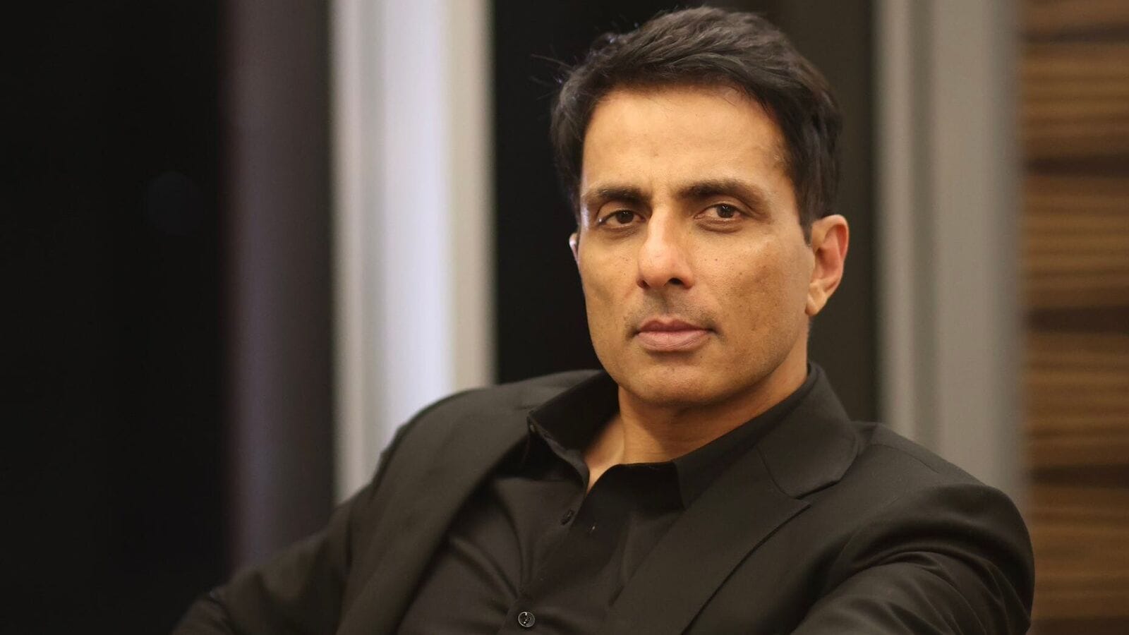 Sonu Sood: సౌదీ అరేబియా నుంచి మృతదేహం తీసుకురావడానికి హైదరాబాద్ ఫ్యామిలీకి సోనూసూద్ సాయం