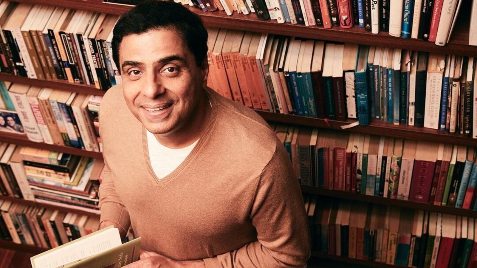 Richest Producer in India: ఇండియన్ సినిమా ఇండస్ట్రీలో అత్యంత ధనవంతుడు ఇతడే.. ఆ ముగ్గురు టాప్ హీరోల కంటే ఎక్కువే