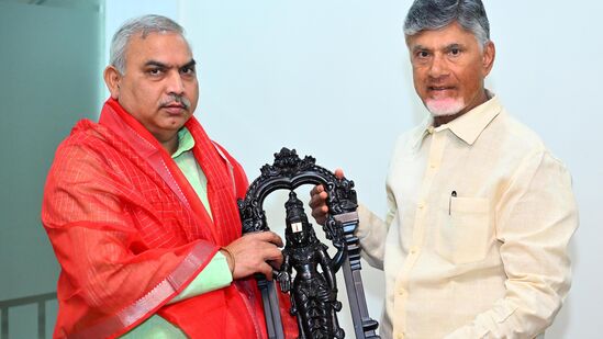 బీజేపీ జాతీయ సంఘటన ప్రధాన కార్యదర్శి శివప్రకాష్‌జీతో సీఎం చంద్రబాబు