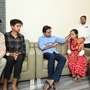 దీపిక, మదన్‌లను ఓదార్చుతున్న కేటీఆర్
