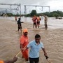 విజయవాడ నగరానికి పక్కగా ప్రవహించే కృష్ణానది కంటే నగరం మధ్యలో ప్రవహించే బుడమేరుతో దశాబ్దాలుగా దానికి ముప్పు పొంచి ఉంది.2005లో చివరి సారి బుడమేరు బెజవాడ సిటీని ముంచెత్తింది. 2005 సెప్టెంబర్లో వచ్చిన భారీ వర్షాలతో నగరం అతలాకుతలమైంది. విజయవాడ మూడొంతులు ముంపునకు గురైంది. వరదల కారణంగా విజయవాడలో కార్పొరేషన్ ఎన్నికలు సైతం వాయిదా పడ్డాయి. దీనికి ప్రధాన కారణం బుడమేరు ఉగ్రరూపంతో ప్రవహించడమే. రికార్డు స్థాయిలో ఎగువున ఖమ్మం జిల్లా నుంచి వరద ప్రవాహం పోటెత్తడంతో అదంతా విజయవాడను ముంచెత్తింది. <div style="-webkit-text-stroke-width:0px;background-color:rgb(255, 255, 255);box-sizing:border-box;color:rgb(33, 33, 33);font-family:Lato, sans-serif;font-size:18px;font-style:normal;font-variant-caps:normal;font-variant-ligatures:normal;font-weight:400;letter-spacing:normal;margin:0px;orphans:2;padding:10px 0px 0px;text-align:left;text-decoration-color:initial;text-decoration-style:initial;text-decoration-thickness:initial;text-indent:0px;text-transform:none;white-space:normal;widows:2;word-break:break-word;word-spacing:0px;"><div style="box-sizing:border-box;margin:0px;padding:0px;"><div style="box-sizing:border-box;margin:0px;padding:0px;"><p>విజయవాడ నగరానికి పక్కగా ప్రవహించే కృష్ణానది కంటే నగరం మధ్యలో ప్రవహించే బుడమేరుతో దశాబ్దాలుగా దానికి ముప్పు పొంచి ఉంది.2005లో చివరి సారి బుడమేరు బెజవాడ సిటీని ముంచెత్తింది. 2005 సెప్టెంబర్లో వచ్చిన భారీ వర్షాలతో నగరం అతలాకుతలమైంది. <a target="_blank" href="https://telugu.hindustantimes.com/telangana/hyderabad-vijayawada-highway-flood-water-effect-heavy-traffic-jam-at-kodad-vehicles-diverted-121725122677278.html">విజయవాడ</a> మూడొంతులు ముంపునకు గురైంది. వరదల కారణంగా విజయవాడలో కార్పొరేషన్ ఎన్నికలు సైతం వాయిదా పడ్డాయి. దీనికి ప్రధాన కారణం బుడమేరు ఉగ్రరూపంతో ప్రవహించడమే. రికార్డు స్థాయిలో ఎగువున ఖమ్మం జిల్లా నుంచి వరద ప్రవాహం పోటెత్తడంతో అదంతా విజయవాడను ముంచెత్తింది.</p></div></div></div>