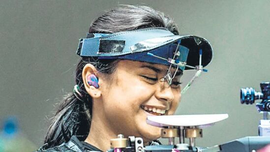 Paris Paralympics 2024: &nbsp;ఇండియాకు తొలి మెడల్ ను 10 మీటర్ల వుమెన్స్ ఎయిర్ రైఫిల్ స్టాండింగ్ ఎస్‌హెచ్ 1 కేటగిరీలో వచ్చింది. అవని లెఖారా గోల్డ్ మెడల్ గెలిచి చరిత్ర సృష్టించింది.