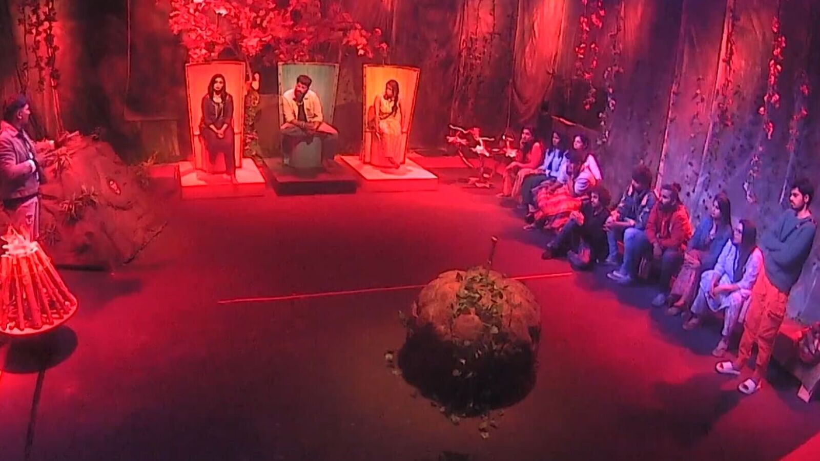 Bigg Boss 8 Telugu Day 2 Highlights: గొడవలతో హాట్‍హాట్‍గా సాగిన ఈ సీజన్ ఫస్ట్ నామినేషన్స్.. ఎవరు నామినేట్ అయ్యారంటే..