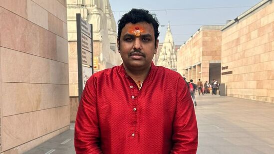 పంచాంగకర్త, ఆధ్యాత్మిక వేత్త చిలకమర్తి ప్రభాకర చక్రవర్తి శర్మ 