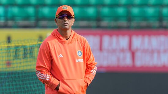 Rahul Dravid: &nbsp;రాజస్థాన్ రాయల్స్ కెప్టెన్ సంజూ శాంసన్ తో కలిసి పనిచేసిన సుదీర్ఘ అనుభవం రాహుల్ ద్రవిడ్ కు ఉంది. ద్రవిడ్ పర్యవేక్షణలో శాంసన్ అండర్-19 స్థాయి నుంచి క్రికెటర్ గా ఎదిగాడు. తర్వాత జాతీయ జట్టులోనూ ఆడాడు.