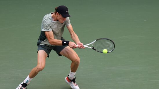US Open 2024: ఈ ఏడాది టాప్ ఫామ్ లో ఉన్న సిన్నర్ ఫైనల్లోనూ అదే జోరు కొనసాగించాడు. తొలి సెట్ ను సులువుగా 6-3తో గెలిచాడు.