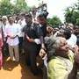 <p>వైసీపీ అధినేత జగన్‌ రాకతో ఆ చుట్టుపక్కల ప్రాంతాలు జనసంద్రంగా మారాయి. జగన్ వెంట నియోజకవర్గ ఇంఛార్జ్ వంగా గీతతోపాటు పలువురు నాయకులు ఉన్నారు.</p>